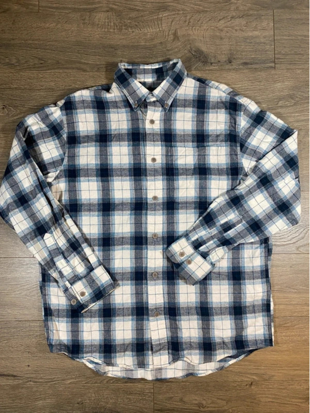 Cabela's Men's M Blue Plaid Flannel Shirt 100% Cotton Button Down